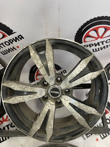 Литые диски  R17 5x114.3 цо66.1 et40 6.5j