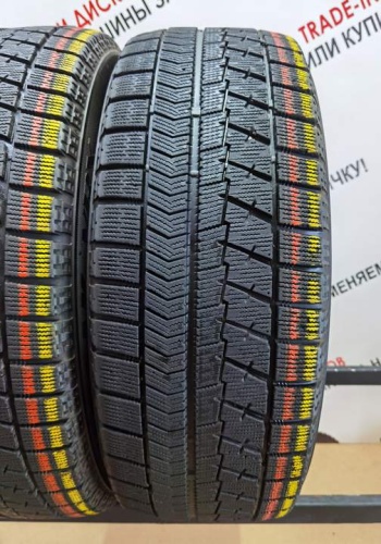 Bridgestone Blizzak VRX2 R18 225/60