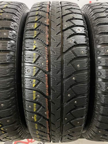 Bridgestone Ice Cruizer 7000s R17 235/65
