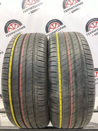 Goodyear EfficientGrip R17 215/55