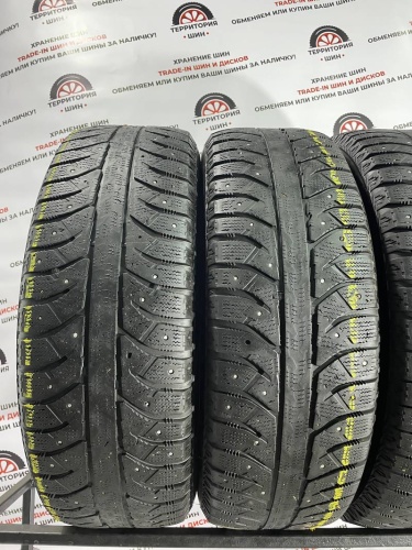 Bridgestone Ice Cruiser 7000 235/65 R17