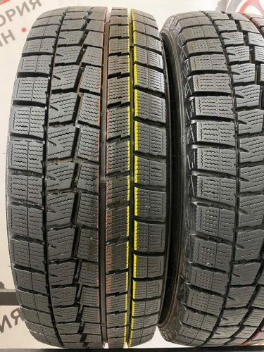 Dunlop Winter MAXX WM01 R17 215/60