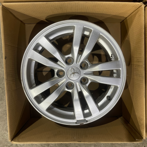 Диски литые R16 5x114.3 67.1 Et38