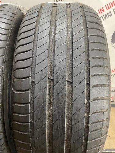 Michelin Primacy 4 225/50 R18 99W.