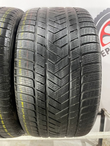 Pirelli Scorpion Winter R21 305/35