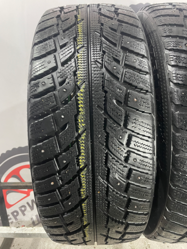 Kumho I'Zen RV Stud KC16 R18 225/55