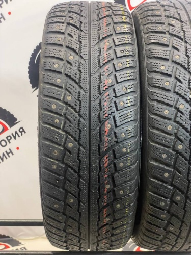 Kumho I*Zen RV Stud R17 225/65