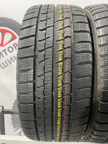 Goodyear Ice Navi Zea II R17 215/45