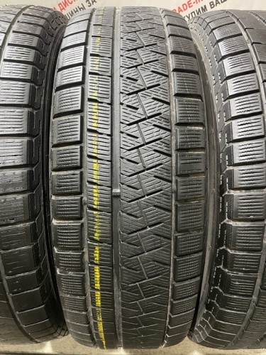 Pirelli Ice Asimmetrico R17 225/65