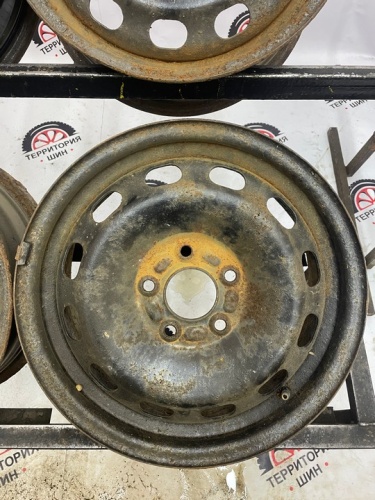 Штампы Ford ржавые R15 5x108 dia 63,3 Et 50 6J