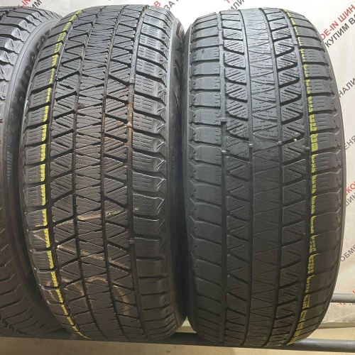 Bridgestone Blizzak DM-V3 R20	235/55