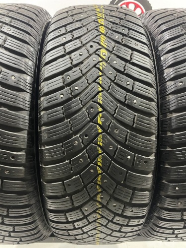 Continental IceContact 3 R16 215/65