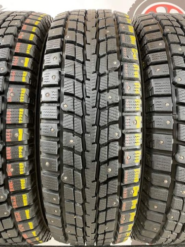 Dunlop Sp Winter Ice 01 R16 225/70