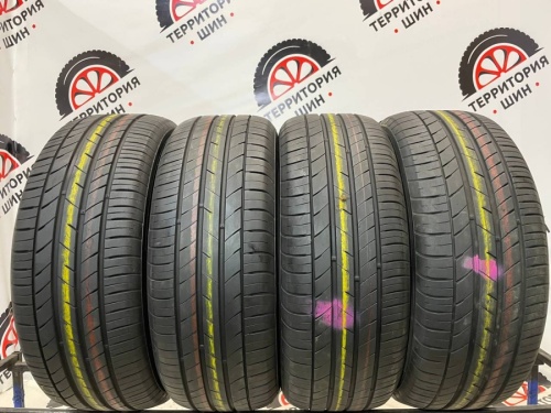 Kumho Ecsta HS52 225/55/16