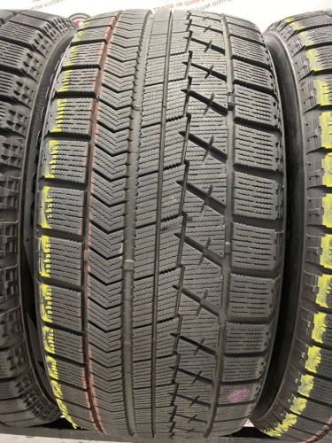 BRIDGESTONE BLIZZAK VRX R18 245/50 100 Q