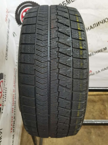 Bridgestone Blizzak VRX 215/45 R17 87S