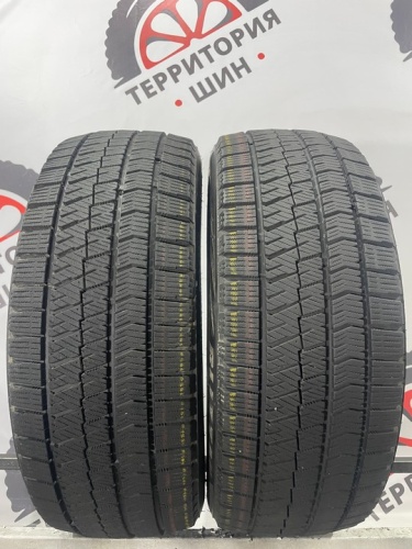 Bridgestone Blizzak VRX2 R18 225/45
