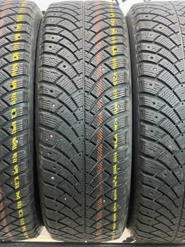 BFGoodrich G-Force stud R16 215/65