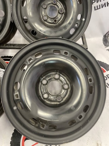 Штампованный VW  R15 5x100 цо57.1 et38 6j