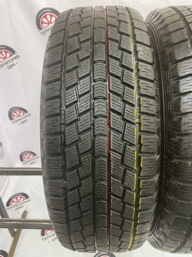 Hankook Nordik iZ R17 235/60 102T