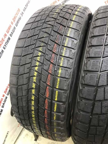 Bridgestone blizzak DM-V1 R20 245/50