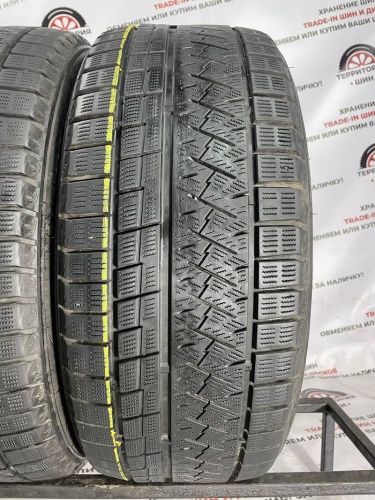 Triangle SnowLink TWT02 235/45 R18