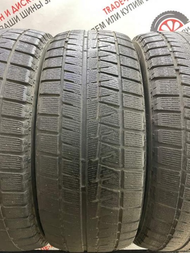 Bridgestone Blizzak Revo GZ R17 215/55