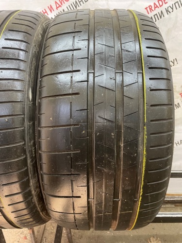 Pirelli P Zero Corsa 285/35  106Y R22