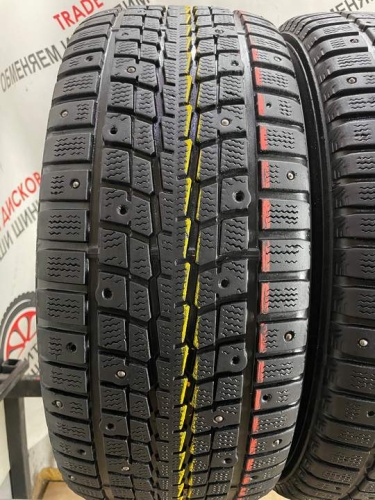 Dunlop SP Winter Ice 01 215/65 102Т R16