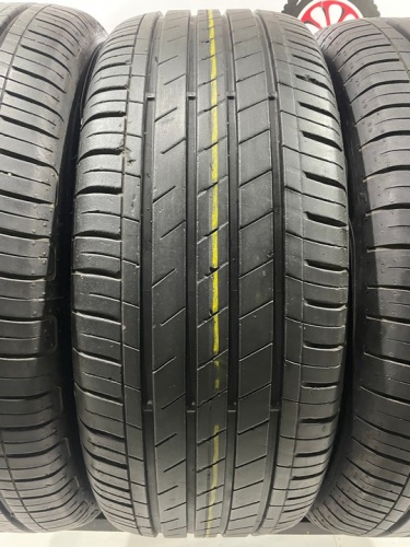 Goodyear EfficientGrip R17 215/55