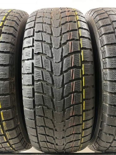 Dunlop GrandTrack SJ6 R16 245/70