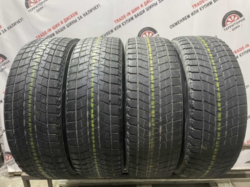 Bridgestone Blizzak DM-V1 R18 235/65