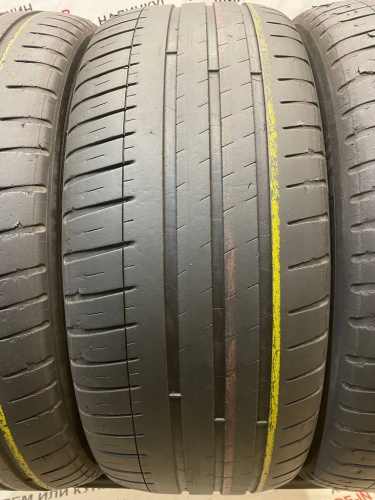 Michelin Pilot Sport 3 R18	235/45