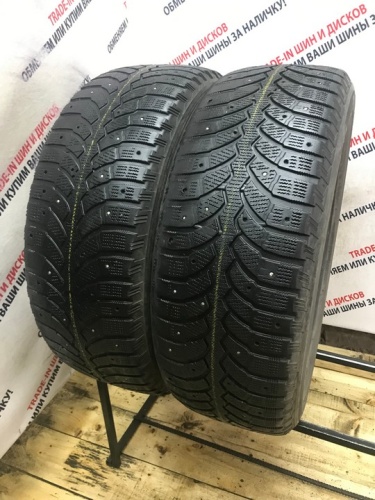 Bridgestone Blizzak Spike-01 R18 235/60