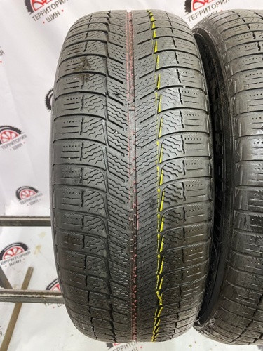 Michelin X-Ice XI3 R16 215/65 T102