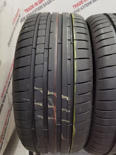 Dunlop Sport Maxx RT2 R18	215/40