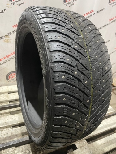 Nokian Tyres Hakkapeliitta 8 R18 245/45