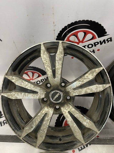 Литые диски  R17 5x114.3 цо66.1 et40 6.5j