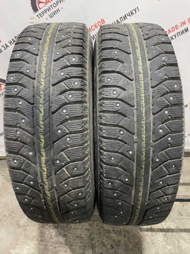 Bridgestone Ice Cruiser 7000 R16 215/70