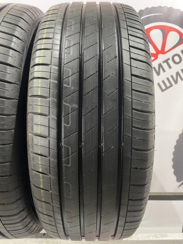 Goodyear EfficientGrip Performance R17 215/55