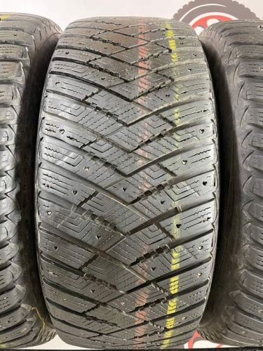 GoodYear UltraGrip Ice Arctic R19 255/55