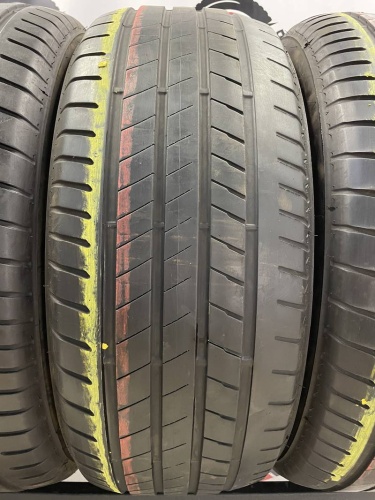 Bridgestone Alenza 001   R19	245/50