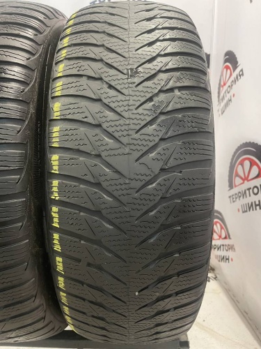 Goodyear UltraGrip 8 R16 205/60