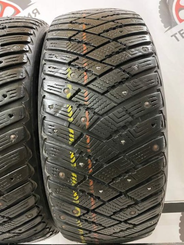 GoodYear UltraGrip  Ice Arctic R17 215/55