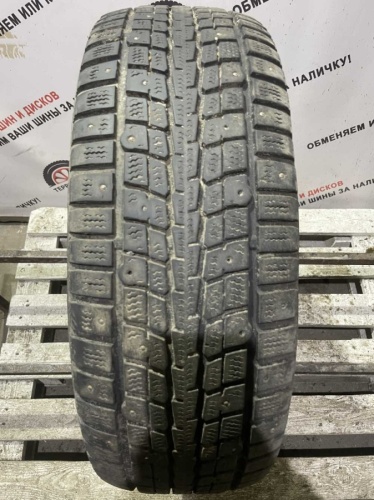 Dunlop SP Winter Ice 01 R16 215/60