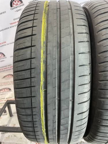 Michelin Pilot Sport 3 235/45 R19