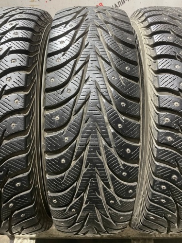 Yokohama Ice Guard Stud IG35 R15 205/70