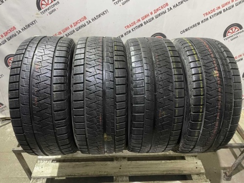 Pirelli Ice Asimmetrico R18 245/40