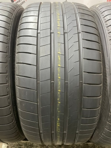 Bridgestone Turanza T005 R22 285/35