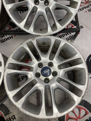 Литые диски R17 5x108 ЦО63.3